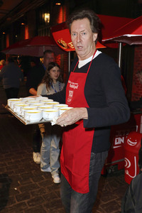 Charity-Weihnachtsfeier für Obdachlose in Hamburg