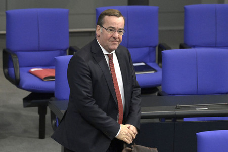143. Sitzung des Deutschen Bundestages in Berlin