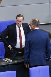 143. Sitzung des Deutschen Bundestages in Berlin