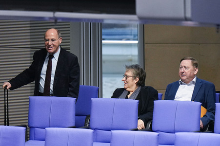 143. Sitzung des Deutschen Bundestages in Berlin