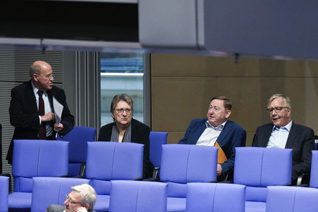 143. Sitzung des Deutschen Bundestages in Berlin