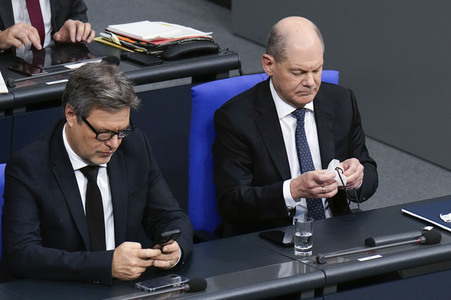 143. Sitzung des Deutschen Bundestages in Berlin