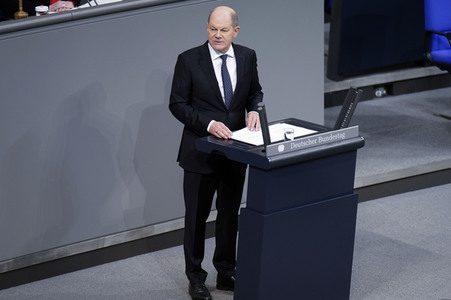 143. Sitzung des Deutschen Bundestages in Berlin