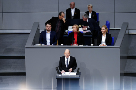 143. Sitzung des Deutschen Bundestages in Berlin