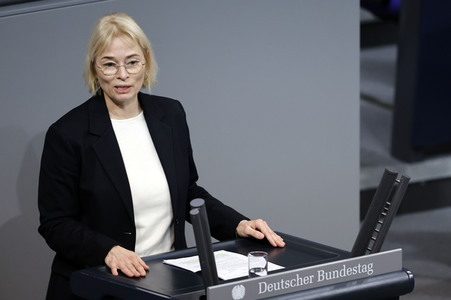 144. Sitzung des Deutschen Bundestages in Berlin