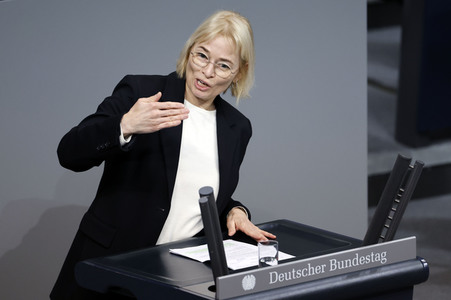 144. Sitzung des Deutschen Bundestages in Berlin
