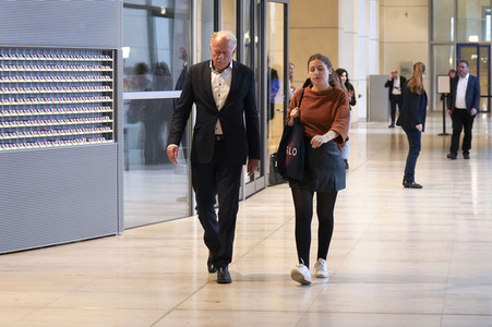 145. Sitzung des Deutschen Bundestages in Berlin