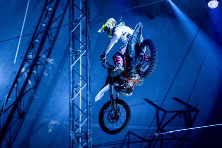 Weihnachstshow von Circus FlicFlac in Erfurt