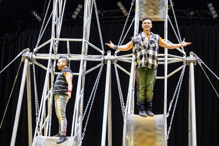 Weihnachstshow von Circus FlicFlac in Erfurt