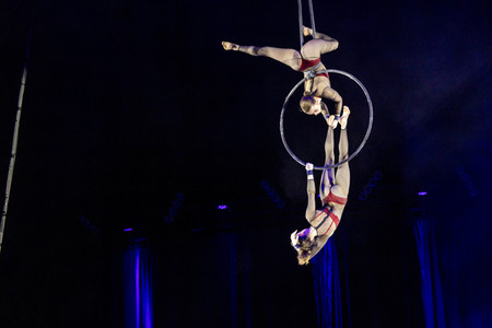 Weihnachstshow von Circus FlicFlac in Erfurt