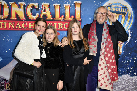 Premiere '19. Original Roncalli Weihnachtscircus' in Berlin
