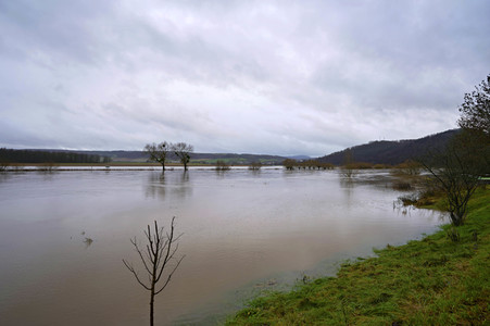 Weser-Hochwasser im Landkreis Hameln-Pyrmont