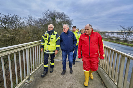 Stephan Weil besucht Hochwassergebiet in der Region Heidekreis