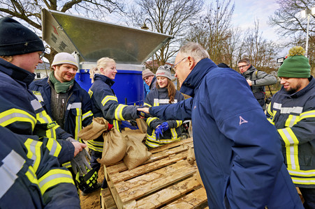 Stephan Weil besucht Hochwassergebiet in der Region Heidekreis