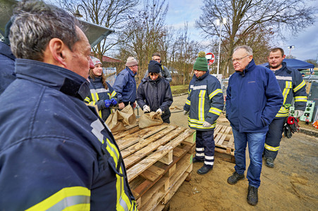 Stephan Weil besucht Hochwassergebiet in der Region Heidekreis