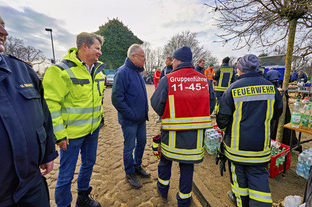 Stephan Weil besucht Hochwassergebiet in der Region Heidekreis