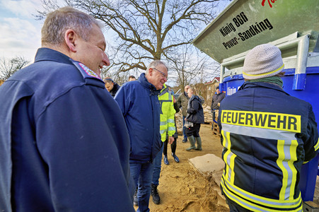 Stephan Weil besucht Hochwassergebiet in der Region Heidekreis