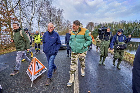 Stephan Weil besucht Hochwassergebiet in der Region Heidekreis