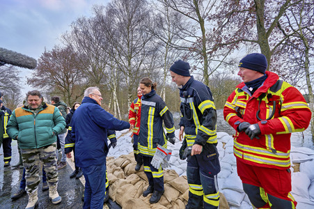 Stephan Weil besucht Hochwassergebiet in der Region Heidekreis