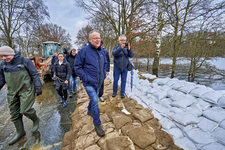 Stephan Weil besucht Hochwassergebiet in der Region Heidekreis
