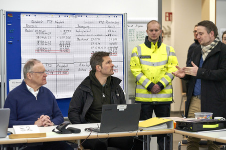 Stephan Weil besucht Hochwasser-Einsatzkräfte in der Region Hannover