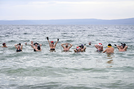 Neujahrsschwimmen am Berzdorfer See in Görlitz