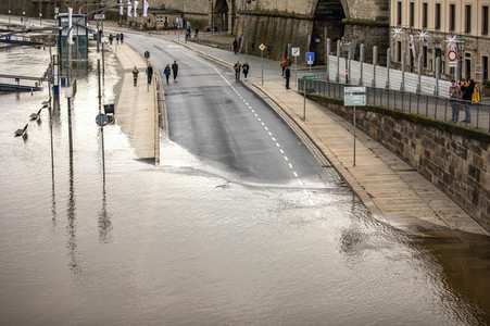 Elbe-Hochwasser in Dresden
