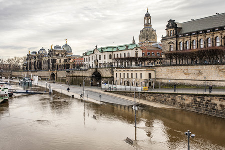 Elbe-Hochwasser in Dresden