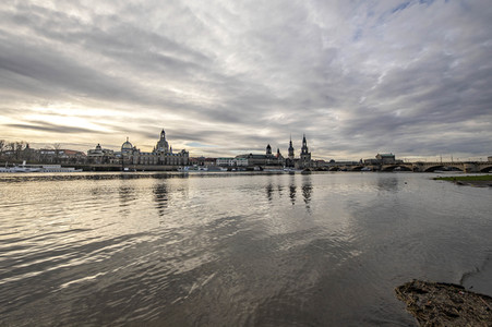 Elbe-Hochwasser in Dresden