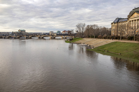 Elbe-Hochwasser in Dresden