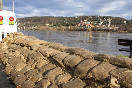 Elbe-Hochwasser in Dresden