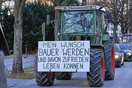 Bauerndemo gegen Agrarpolitik der Bundesregierung in der Region Hannover