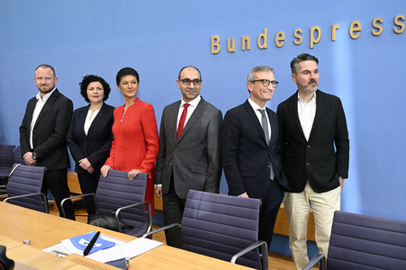 Bundespressekonferenz zur Gründung der Partei Bündnis Sahra Wagenknecht in Berlin