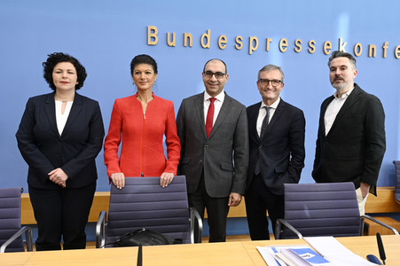 Bundespressekonferenz zur Gründung der Partei Bündnis Sahra Wagenknecht in Berlin