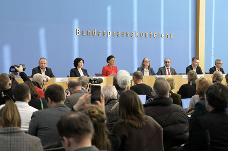 Bundespressekonferenz zur Gründung der Partei Bündnis Sahra Wagenknecht in Berlin