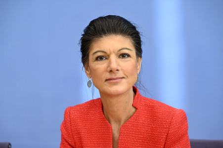 Bundespressekonferenz zur Gründung der Partei Bündnis Sahra Wagenknecht in Berlin