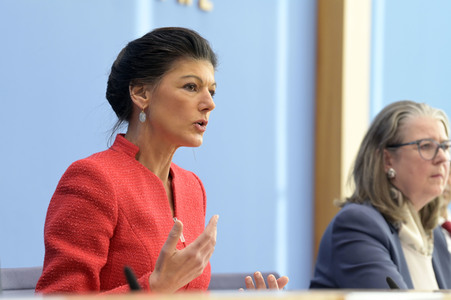 Bundespressekonferenz zur Gründung der Partei Bündnis Sahra Wagenknecht in Berlin