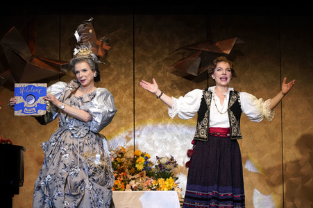 Theaterprobe 'Knapp daneben ist auch vorbei - Die Diva der falschen Töne' in Berlin