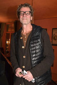 Theaterpremiere 'Herz und Niere' in München