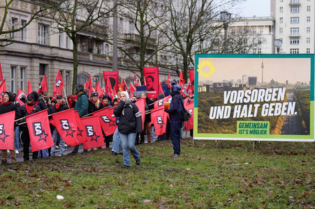 Luxemburg-Liebknecht-Demonstration 2024 in Berlin