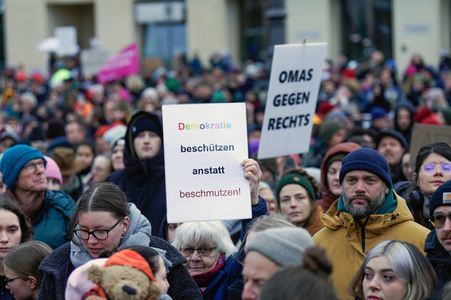 Kundgebung gegen die AfD am Brandenburger Tor in Berlin
