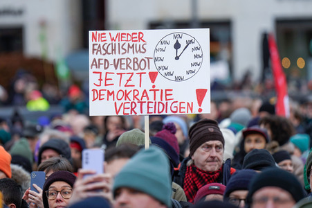 Kundgebung gegen die AfD am Brandenburger Tor in Berlin