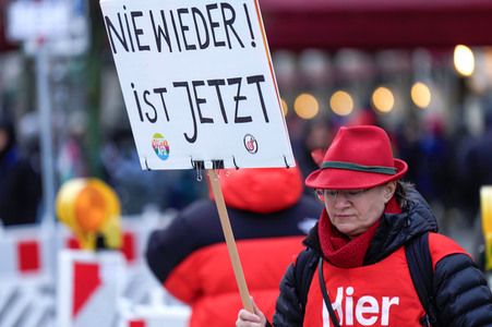 Kundgebung gegen die AfD am Brandenburger Tor in Berlin
