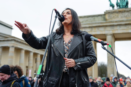 Kundgebung gegen die AfD am Brandenburger Tor in Berlin