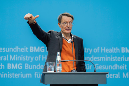 Gespräch von Karl Lauterbach mit den Kommunalen Spitzenverbänden in Berlin
