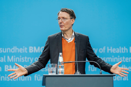 Gespräch von Karl Lauterbach mit den Kommunalen Spitzenverbänden in Berlin