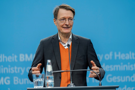 Gespräch von Karl Lauterbach mit den Kommunalen Spitzenverbänden in Berlin