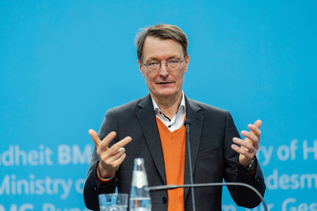 Gespräch von Karl Lauterbach mit den Kommunalen Spitzenverbänden in Berlin