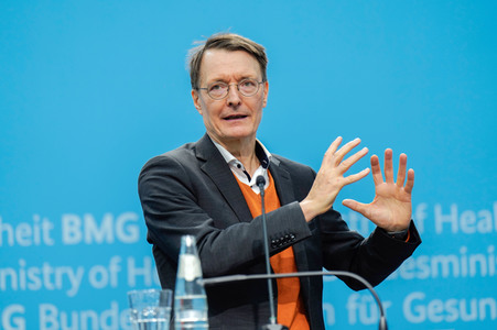 Gespräch von Karl Lauterbach mit den Kommunalen Spitzenverbänden in Berlin