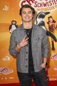 Filmpremiere 'Die Chaosschwestern und Pinguin Paul' in München